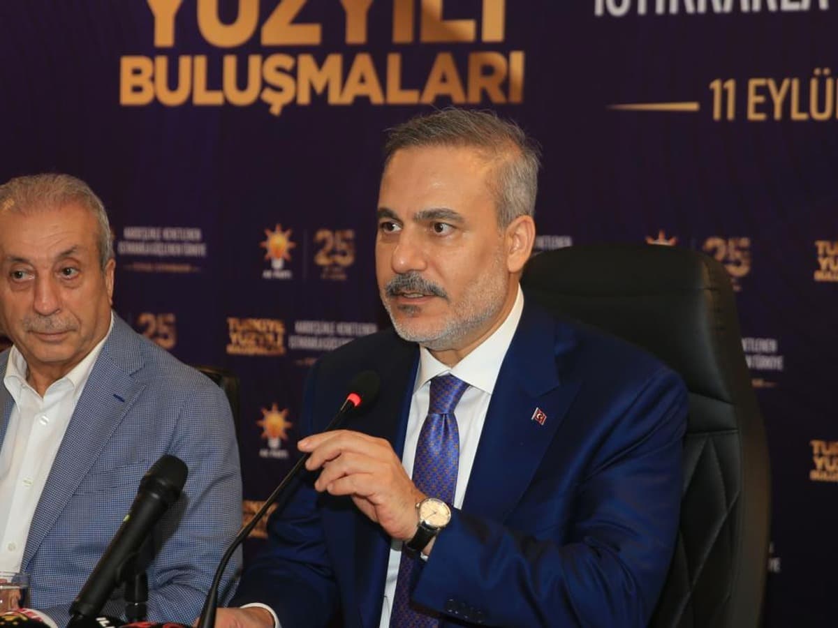 Hakan Fidan Diyarbakır’da konuştu: Suriye ve Irak’taki huzuru bölgesel kalkınmayla ilişkilendirdi