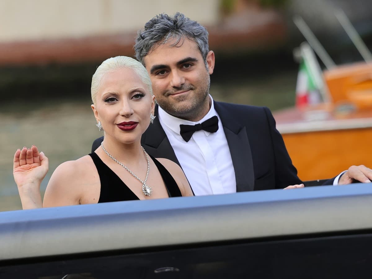 “Poker Face” ile tanınan Lady Gaga’nın ilk çocuğunu dünyaya getirdiği bildirildi