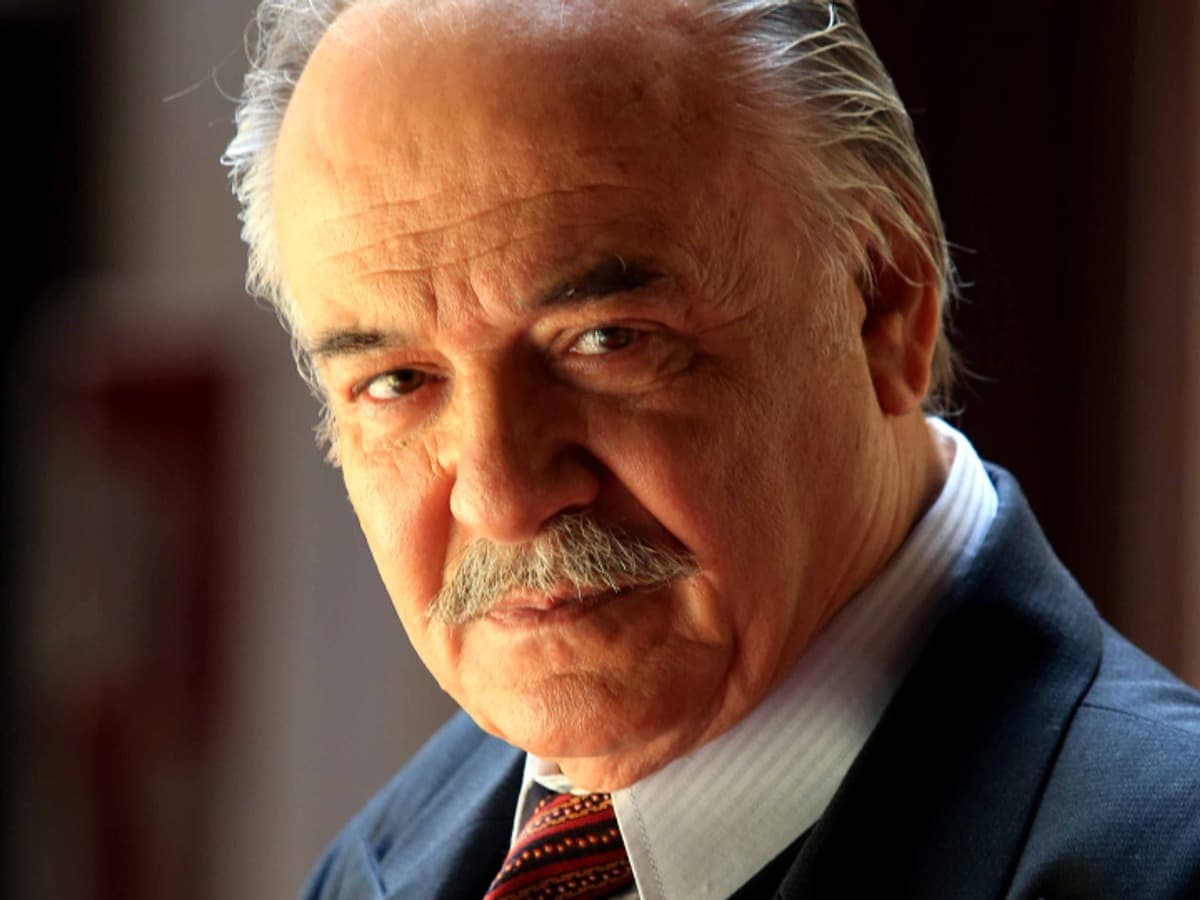 Çetin Tekindor hastanede tedavi görüyor: “Çirkin” dizisine kısa ara